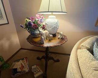 . . . great lamp table and pottery lamp