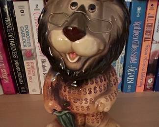 Hubert the Lion Harris Bank Chicago Ceramic Coin Bank