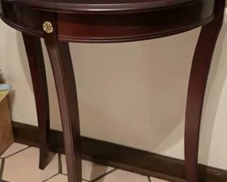 Wall foyer table
