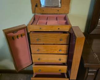 Jewelry armoire