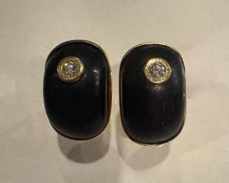 22kt/diamond earrings