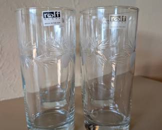 Rolf brand glassware, "Icy Pine" pattern.  4 x tumblers and 2 x wine glasses. 