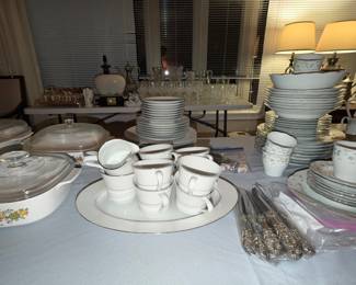 In Photo: Brocade by Style House Set, Corning Corelle Spice of Life Square Casserole with Lid, Individual Steak Knife Hollow Handle French Rose (Silverplate) International Silver - 8 total