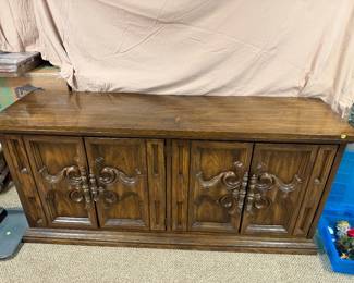 China Buffet Vintage