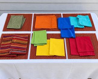 k Table Top Essentials Set with Covers, Runner, and Napkins