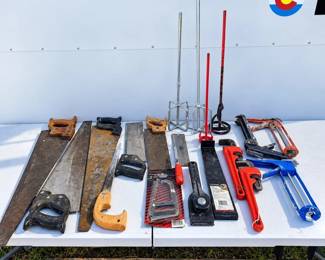 g Assorted Hand and Painters Tools Lot