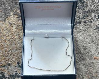 j Sterling Silver BoxLink Chain Necklace