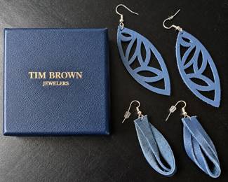 j Two Pairs of Blue Leather Earrings with Sterling Silver