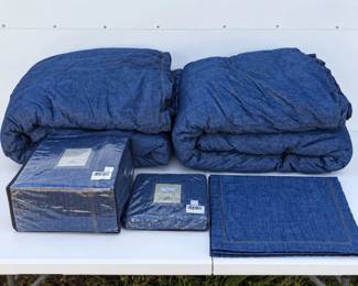 b Elegant Life Woodrick Bedding Set