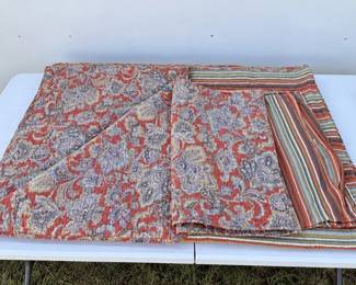 b King Size Bed and Pillow Covers Set