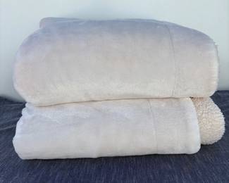 b Set of Two Life Comfort