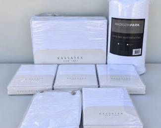 b Queen Sheet Set