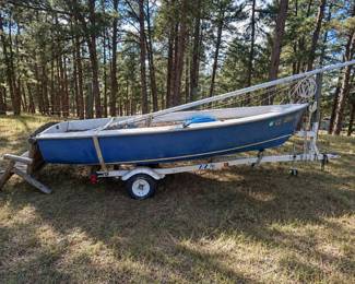 c Catalina Capri 14 Dinghy Sailboat