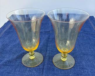 k Pair of Vintage Yellow Glasses