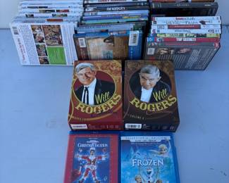 e DVD and BluRay Movie Lot