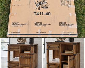 f NEW IN BOX Signature Design by Ashley