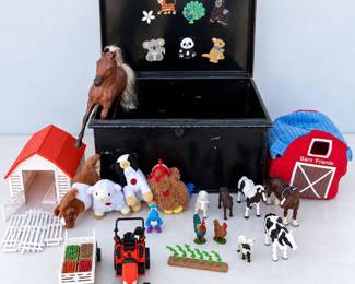 t Assortment of Farm Animal Toys