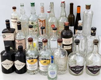 ld Assortment of 25 Vintage and Collectible Beverage Bottles