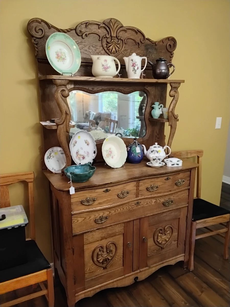 Beautiful oak sideboard