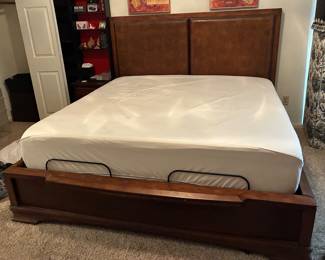 Metal Headboard / Wood Frame