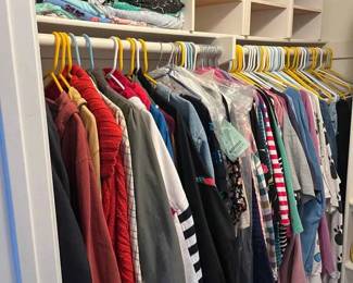 NE208Assorted Womens Clothing