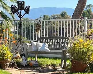 NE181Garden Bench  Potted Plants