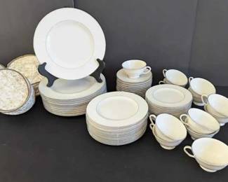 NE176Pickard China Set