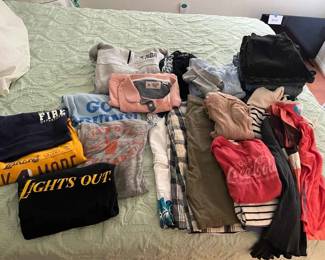 NE180Mens  Womens Clothes Mystery Lot