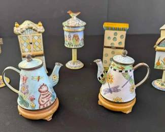 NE119Painted Enamel Trinket Boxes