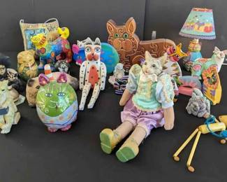 NE124Whimsical Colorful Cat Themed Art Pieces