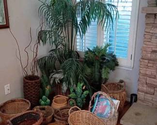 NE164Basket Decor