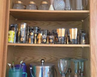 NE141Vintage Gold Trimmed Barware Glasses And Miscellaneous