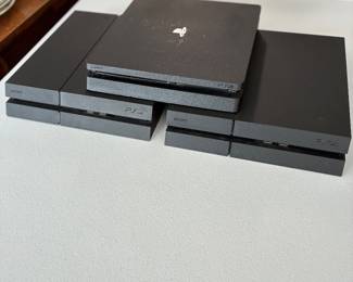 Play Station 4