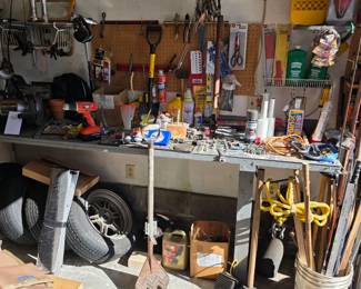 Misc garage shop items