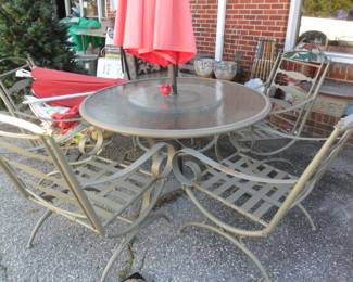 Table and 5 chairs $100
