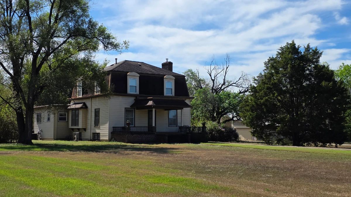 Estate Photo