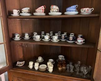 Large Collection of Teacups & Saucers