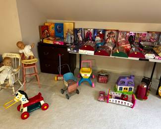 Barbies / Dolls / Toys