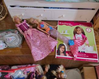Barbies and American Doll Girl kit