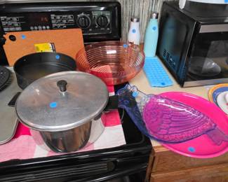 Pots, and plastic serving ware