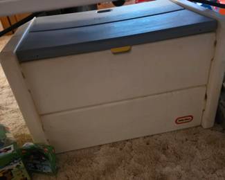 Little tykes toy box