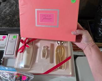 Perfume set