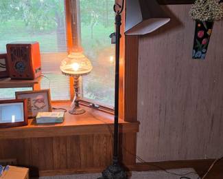 Floor lamp - works but could use some wiring work