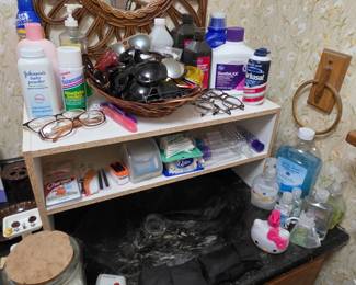 More bathroom goodies - tons of sunglasses