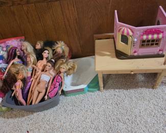 Barbies, Barbie bath tub