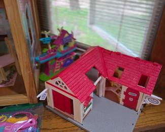 Vintsge toy stable