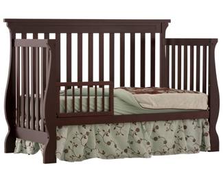 4 in 1 crib and changing table. Light Pine