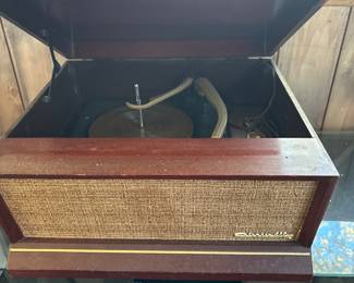 MCM vintage Columbia tabletop phonograph unit 1950’s
