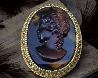 Vintage Florenza Cameo Brooch Necklace