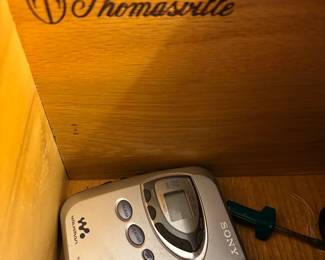 Thomasville End Tables (2) $150.00 each.      22”w 25.5”d 22”t
